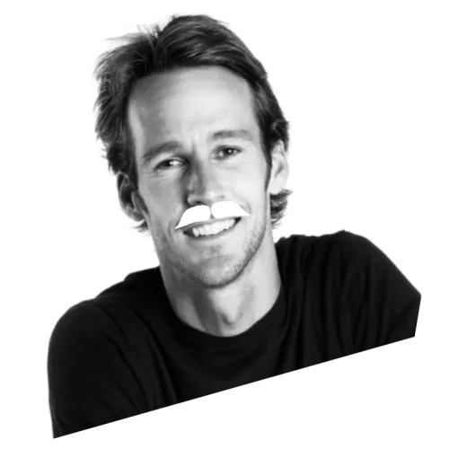 Patrick Stillwell | J&uacute;ri Filme